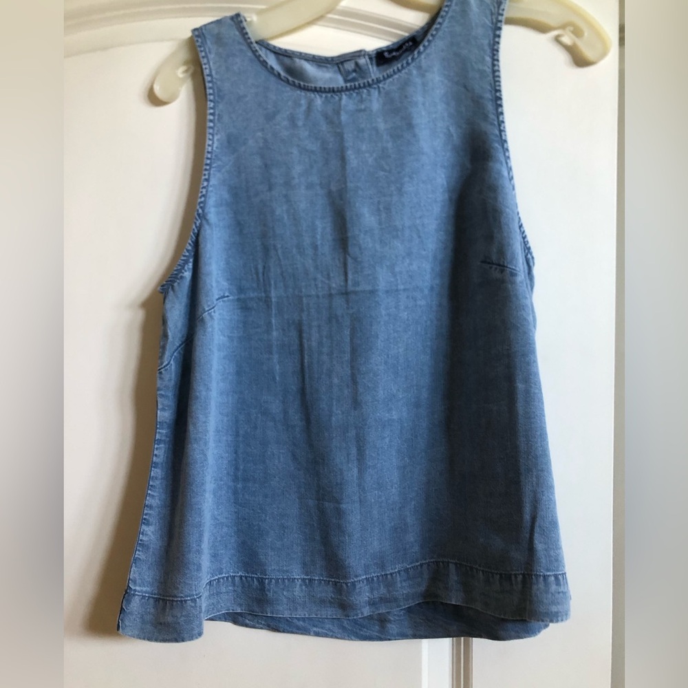 Splendid denim chambray tank top. Brand new! Size medium